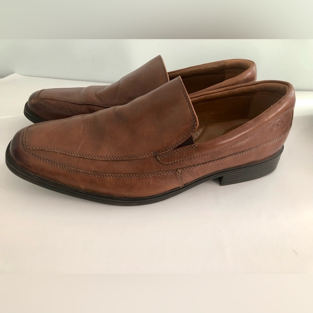 Men’s 10 Clarks Collection brown leather loafer shoes EXCELLENT CONDITION